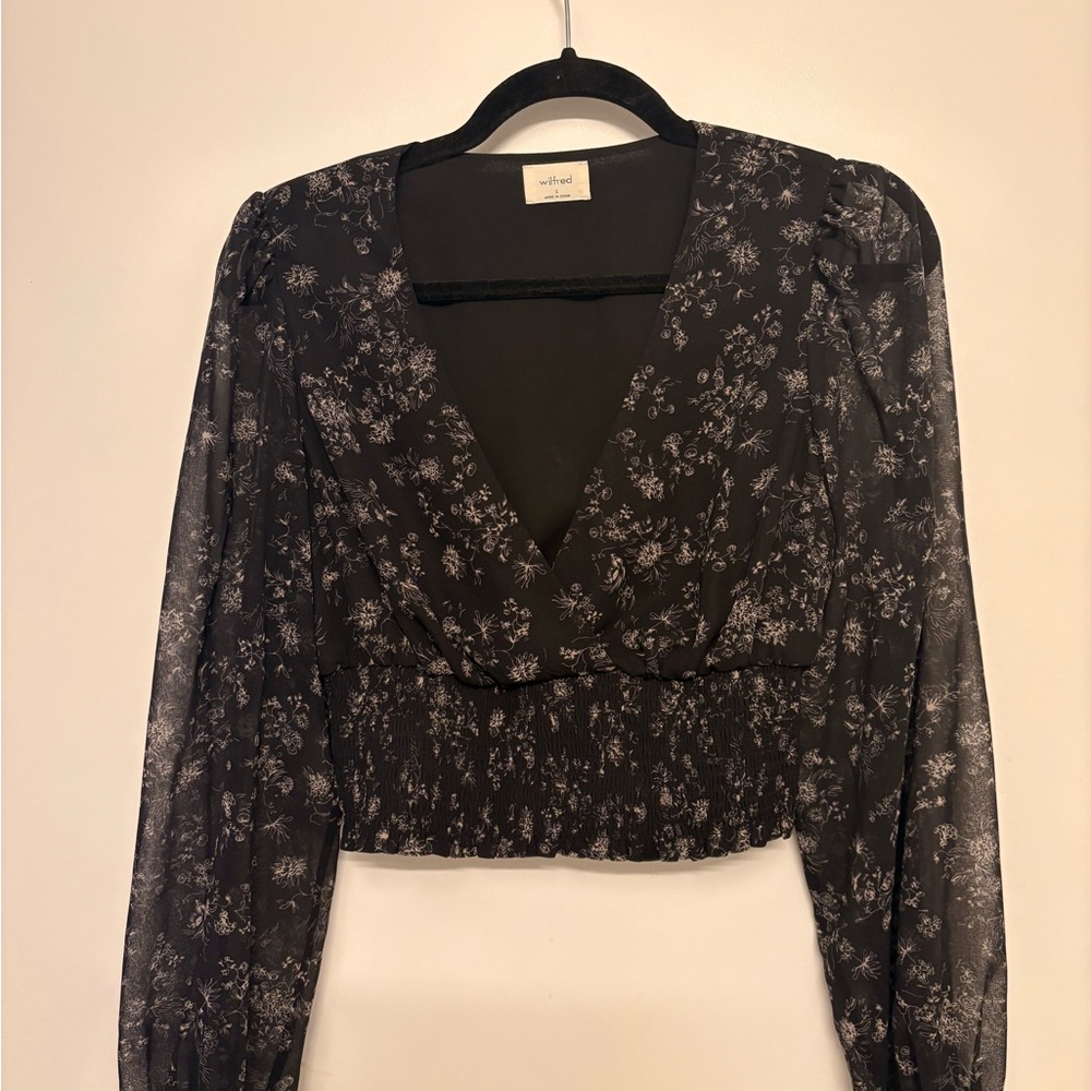Black Aritzia Blouse
